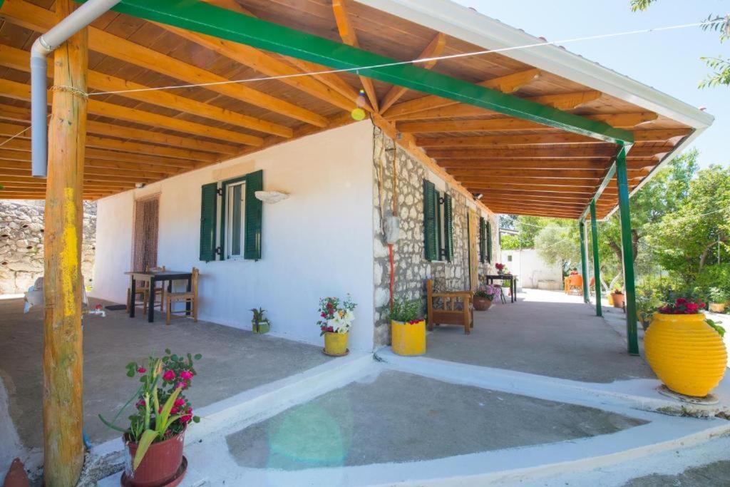 Πέτρινο Σπίτι Hotel Lazaráta Eksteriør billede